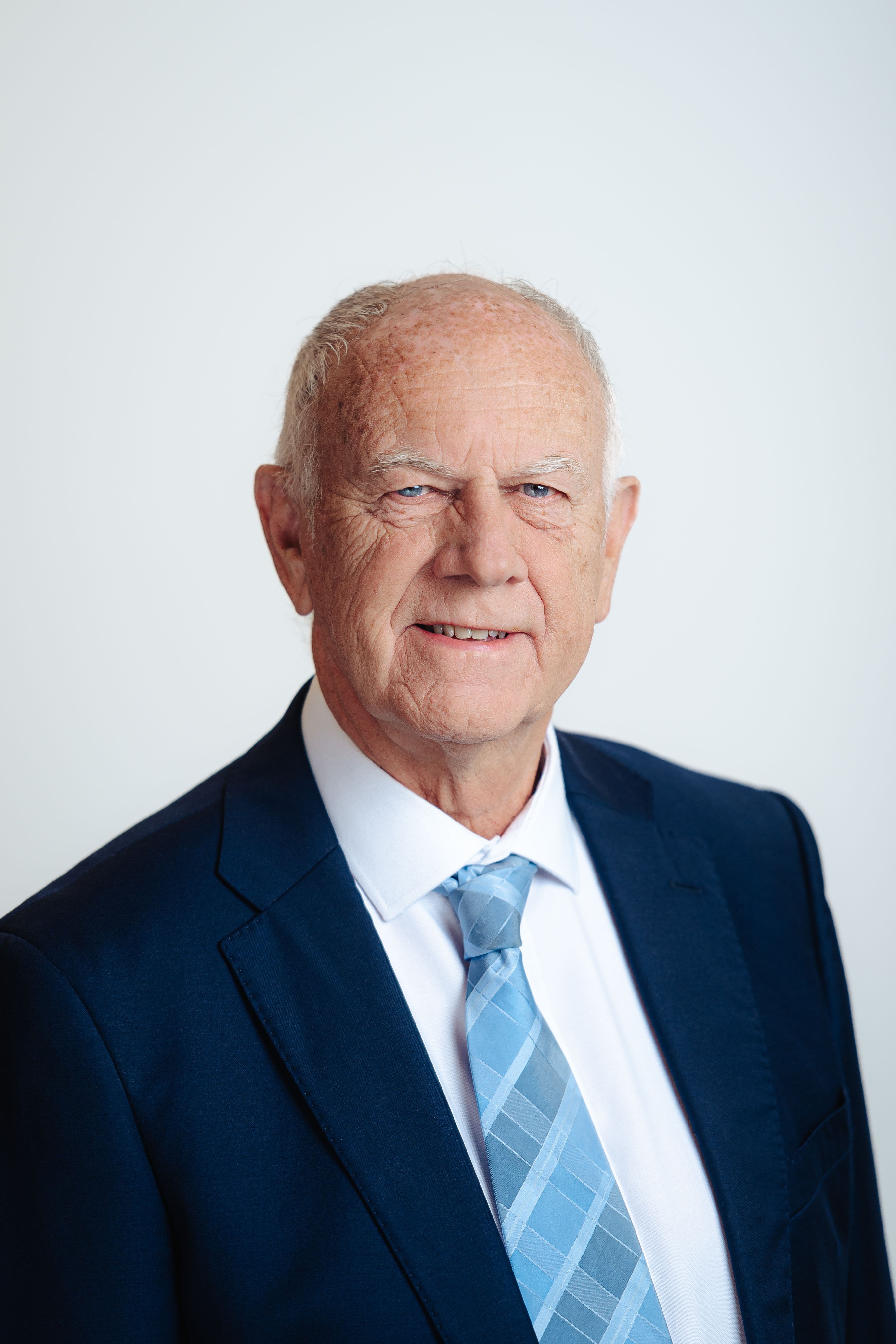 Corporate Headshot of Non-Executive Director Bob Young